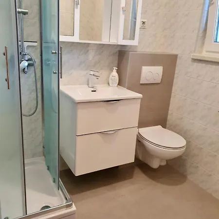 Pejo Gostinjska kuća 3*