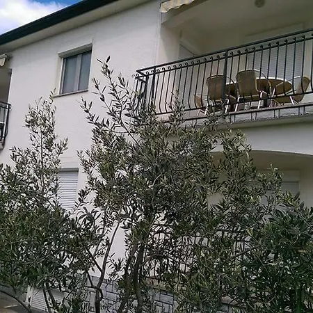 بيت ضيافة Pejo